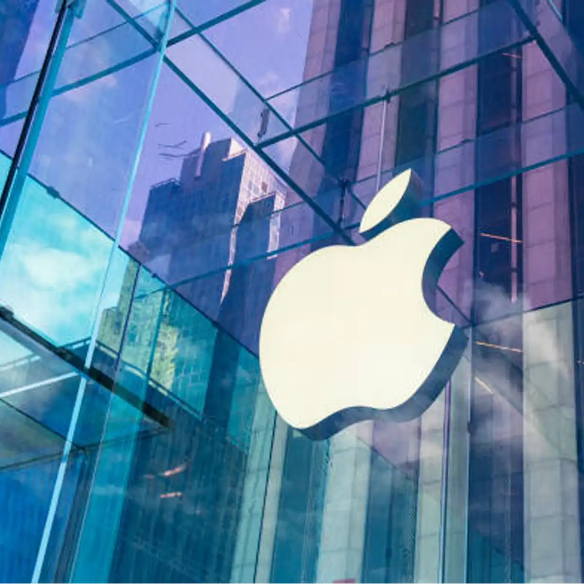 apple creator studio, adobe creative cloud, final cut pro